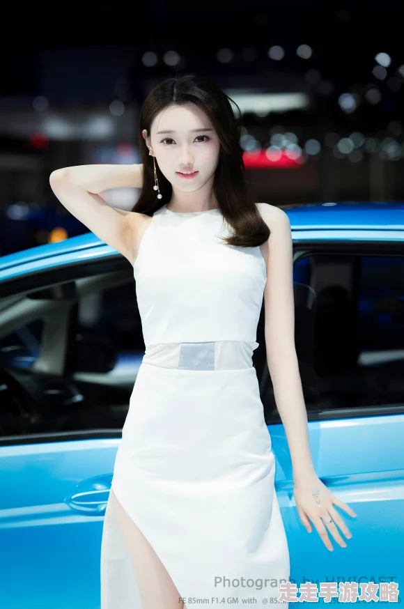 操美女骚b：最新进展揭示了事件背后的复杂关系与社会反响，引发广泛讨论与关注