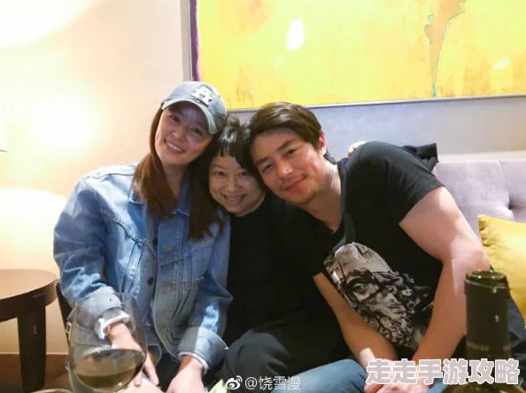 朋友夫妇交换韩国在线观看，许多网友对此表示好奇，但也有人认为这种内容不适合公开观看