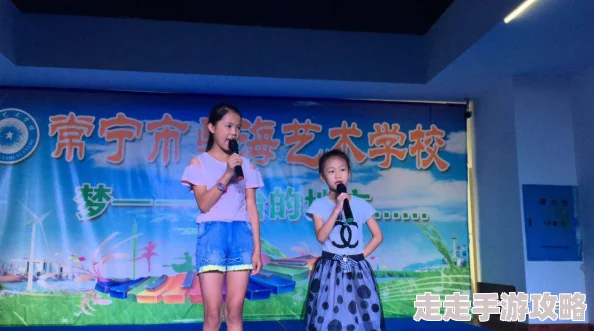 扒开双腿疯狂进出爽爽爽动态图，带你领略前所未有的视觉盛宴，感受极致快感与刺激体验