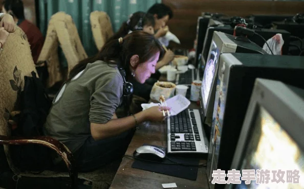 美女一级毛片：最新动态揭示行业发展趋势与市场变化，吸引了众多观众的关注与讨论