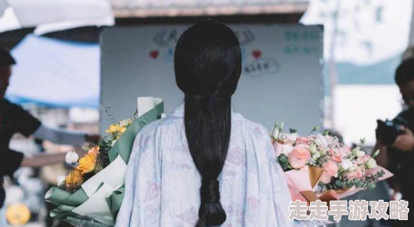 钟丽缇三级做爰：最新动态曝光，网友热议其在影视作品中的表现与个人生活的变化