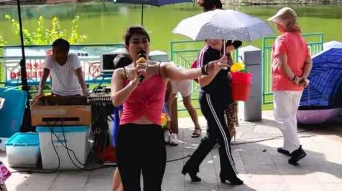 婷婷激情在线，内容丰富多彩，让人感受到青春的活力与热情，非常喜欢！