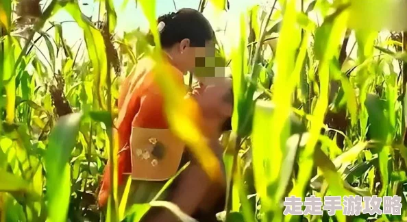 玉米地疯狂欲妇近日在社交媒体上引发热议网友纷纷猜测其背后故事更有目击者称现场情景令人瞠目结舌