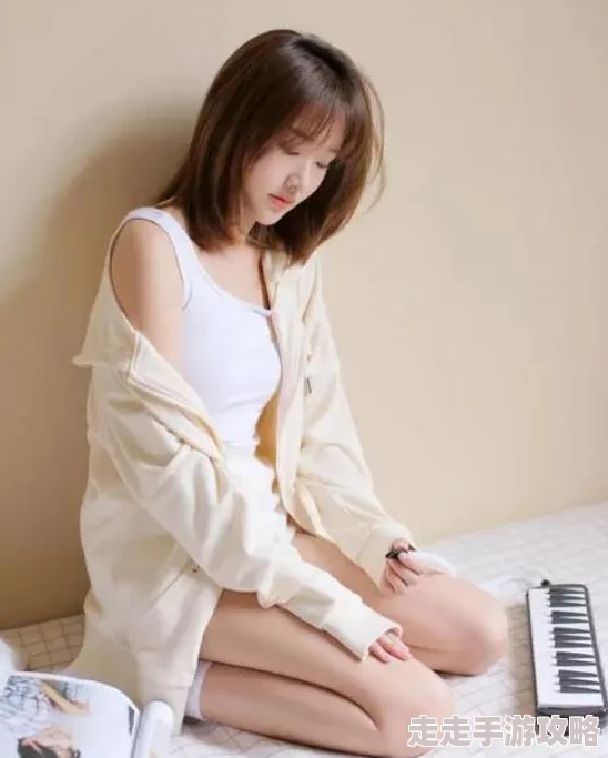 美女的隐私免费视频播放让我们关注女性的自信与魅力，传播积极向上的生活态度，共同营造一个尊重与理解的社会环境
