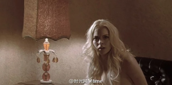 欧美裸体美女图片亲切的金子