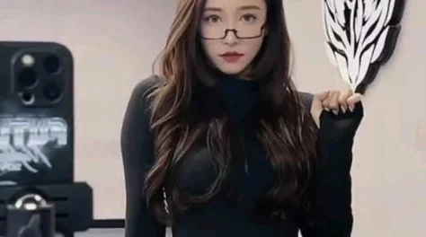 四lll少妇BBw搡BBBB槡BBBB死尸少女惊魂舞