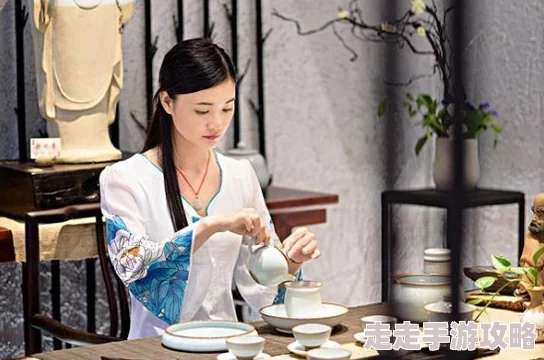 台北娜娜茶艺师旗袍冰雪大围捕