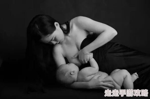 大胸奶水美人双性总受指的是拥有丰满胸部和母乳的双性恋者，常在特定情境中扮演被动角色