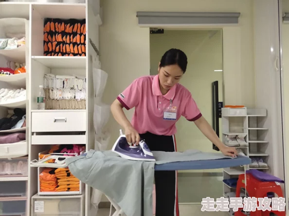 女大学生的家政保姆初体验真诚服务，令人感动