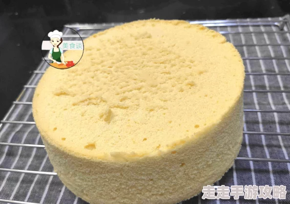 好粗好舒服小明在家尝试做蛋糕，结果面糊太稠，搅拌得手都酸了，但最后的成品却出乎意料地美味
