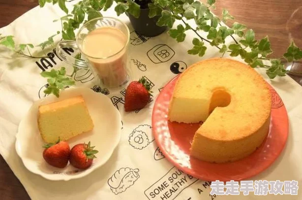 好粗好舒服小明在家尝试做蛋糕，结果面糊太稠，搅拌得手都酸了，但最后的成品却出乎意料地美味