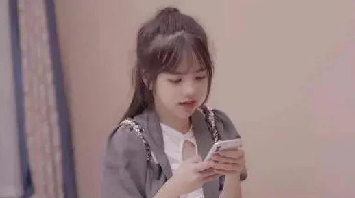 潘甜甜少女的悔悟在哪潘甜甜近日分享了自己的成长经历和对未来的期待，鼓励年轻人勇敢追梦