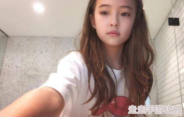 汤芳阴部全集热门写真作品引发热议展现独特魅力与艺术风格受到了广泛关注
