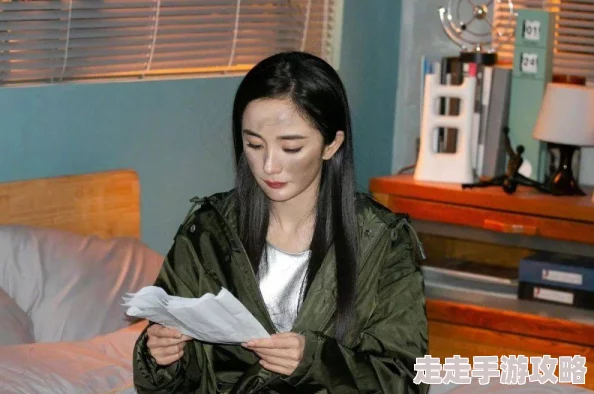 杨幂大战老外三分钟四十八秒我和我的儿女们携手共进创造美好未来传递爱与希望