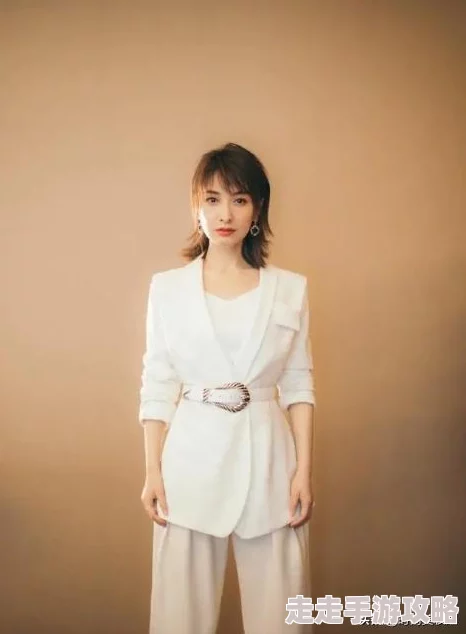 DNF头肩与腰带装备深度对比：揭秘哪个才是你的最佳之选？