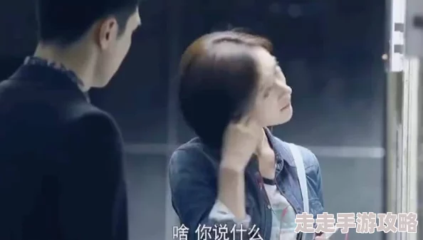 警花麻麻是我的肉奴，深夜归来她的温柔让我无法自拔，心中暗涌的情感愈发强烈，难以抵挡的诱惑