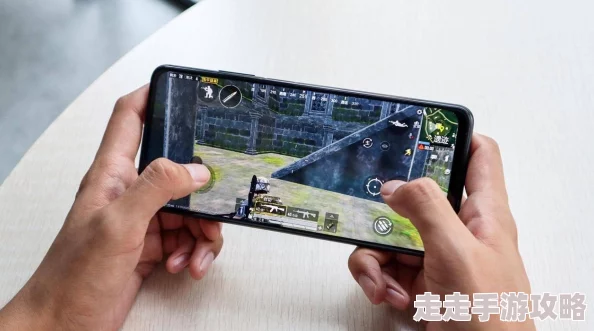 不知火舞和3孩公园h无遮挡：最新动态曝光，网友热议其背后的故事与影响力分析