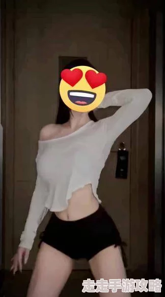 美女靠逼视频网站：新一波热门视频上线，吸引大量观众关注与讨论，平台用户活跃度持续攀升