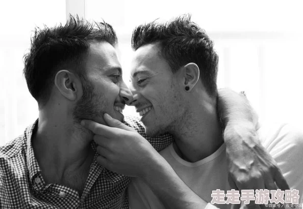 男人和男人做爰视频：最新进展揭示了社会对同性恋关系的接受度逐渐提高，相关内容在网络平台上引发热议