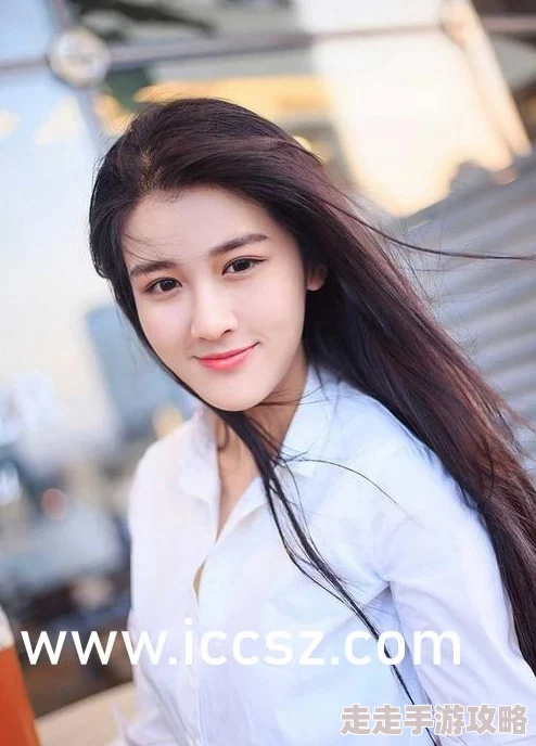 高跟丝袜美女一级毛片：展现优雅与魅力的完美结合，尽享视觉盛宴