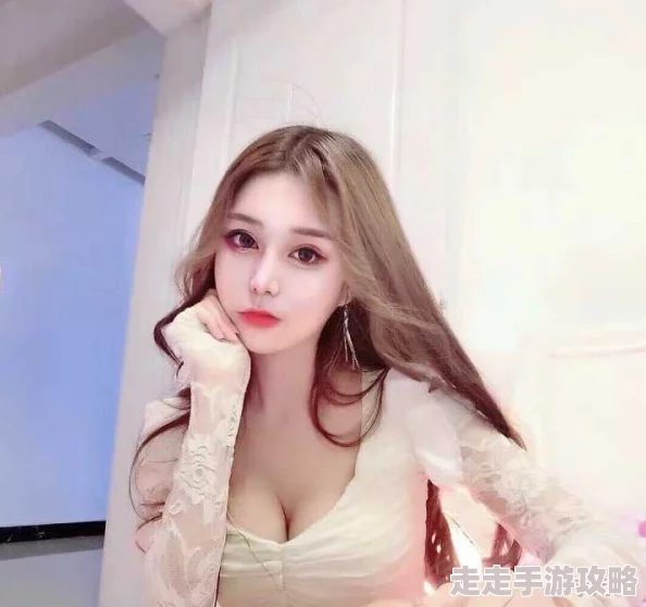 大胸美女被c视频网站，网友纷纷表示：这样的内容让人感到不适，希望平台能加强审核与管理