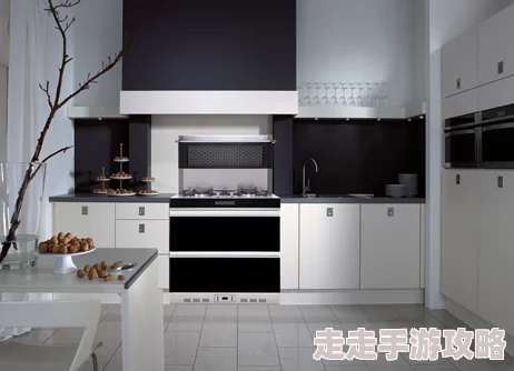 谢慧兰在厨房被徐志干的惊险瞬间：一场意外引发的情感纠葛