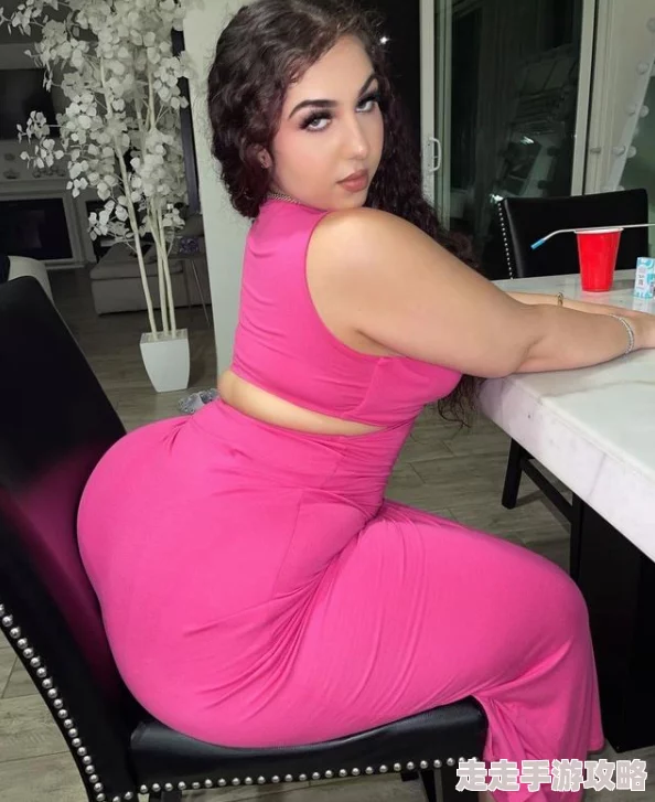 精品粉嫩小BBwBBwBBw，真是太可爱了，颜色和设计都很吸引人，让人忍不住想要拥有！
