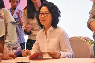 午夜在线不卡在这个宁静的时刻让我们放下烦恼迎接新的希望一起追寻梦想创造美好未来