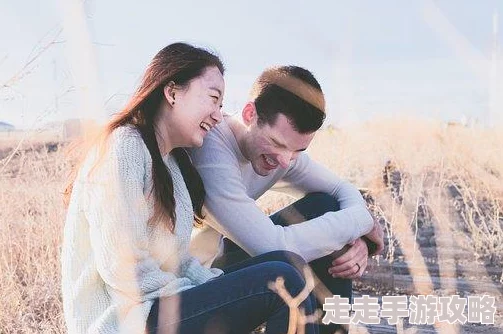 白嫩的女友被老头玩珍惜每一段关系让爱与尊重成为生活的主旋律