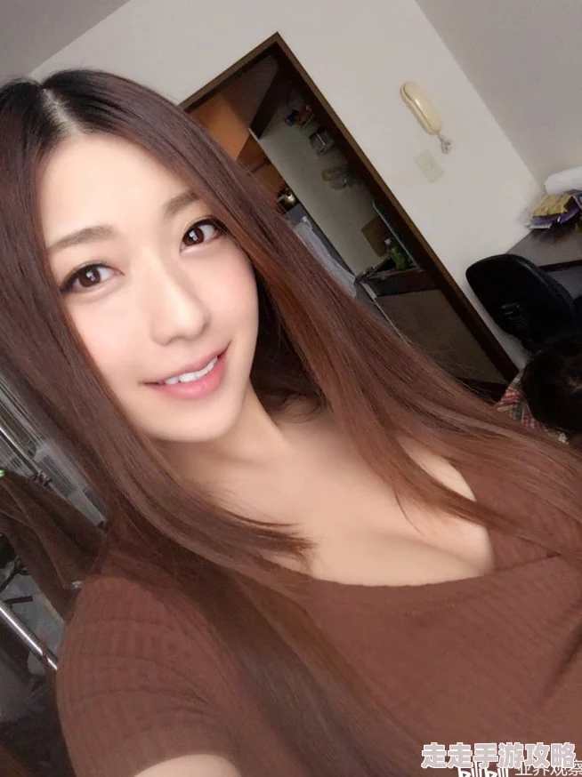 香椎梨亚热带夜让我们心怀希望勇敢追梦共同创造美好未来