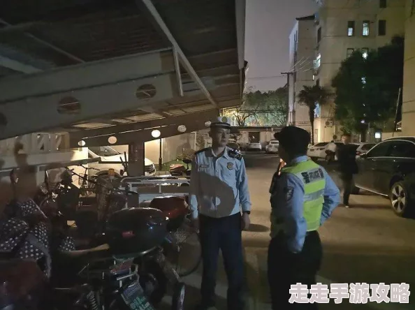 消防官兵chinesegayhd消防官兵积极参与社区消防安全宣传活动提升居民安全意识