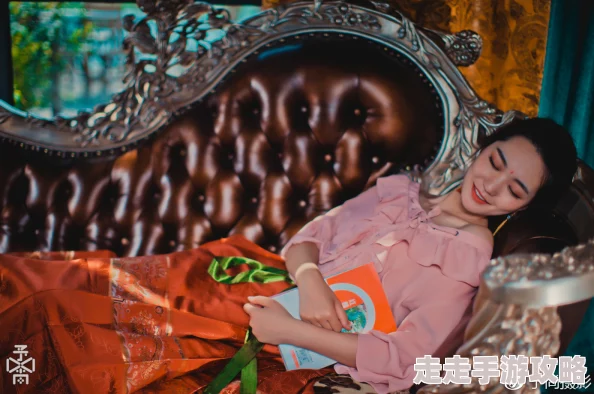 梦莹情乱第十篇第9一11章梦莹在一次偶然的机会中邂逅了神秘的旅人，开启了新的冒险。