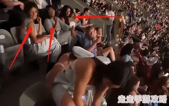 女性同性裸身互摸下面视频据说拍摄于私人派对尺度惊人流出网络引发热议