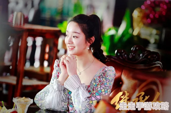 校花的秘密之路据说曾拒绝过三位富二代的追求引来众人猜测