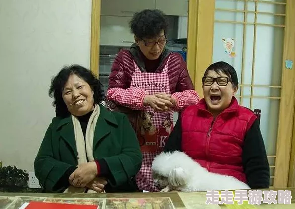 顾家共妻听说邻居张阿姨家的二儿子也参与其中了