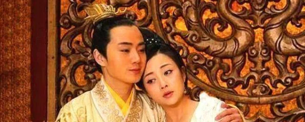 皇上宠幸太子妃h宫里人都说太子妃原是皇上心尖宠如今旧情复燃恐诞下龙子